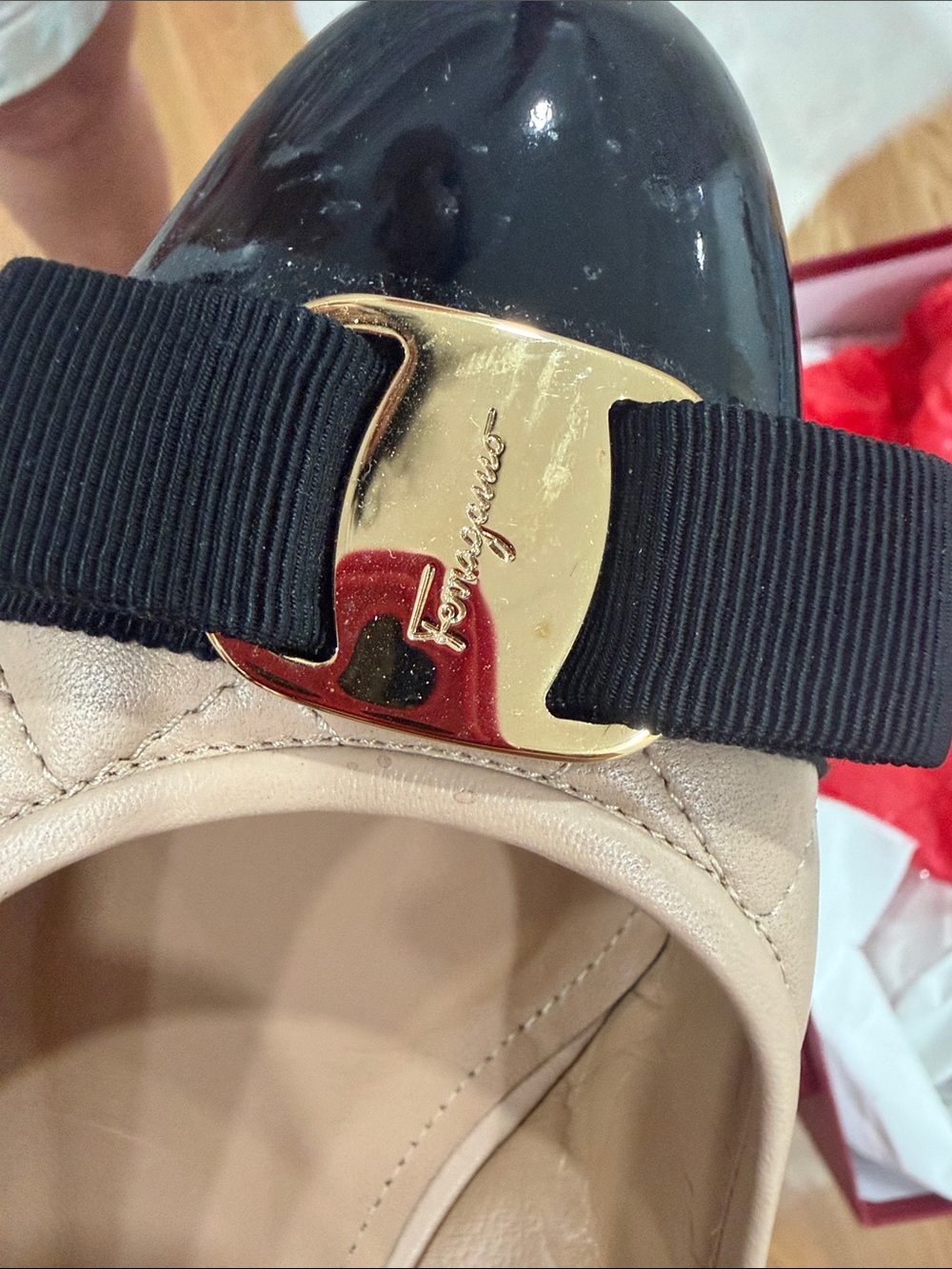 Salvatore Ferragamo Nude and Black Vara Bow Leather Flats - Picture 5 of 5